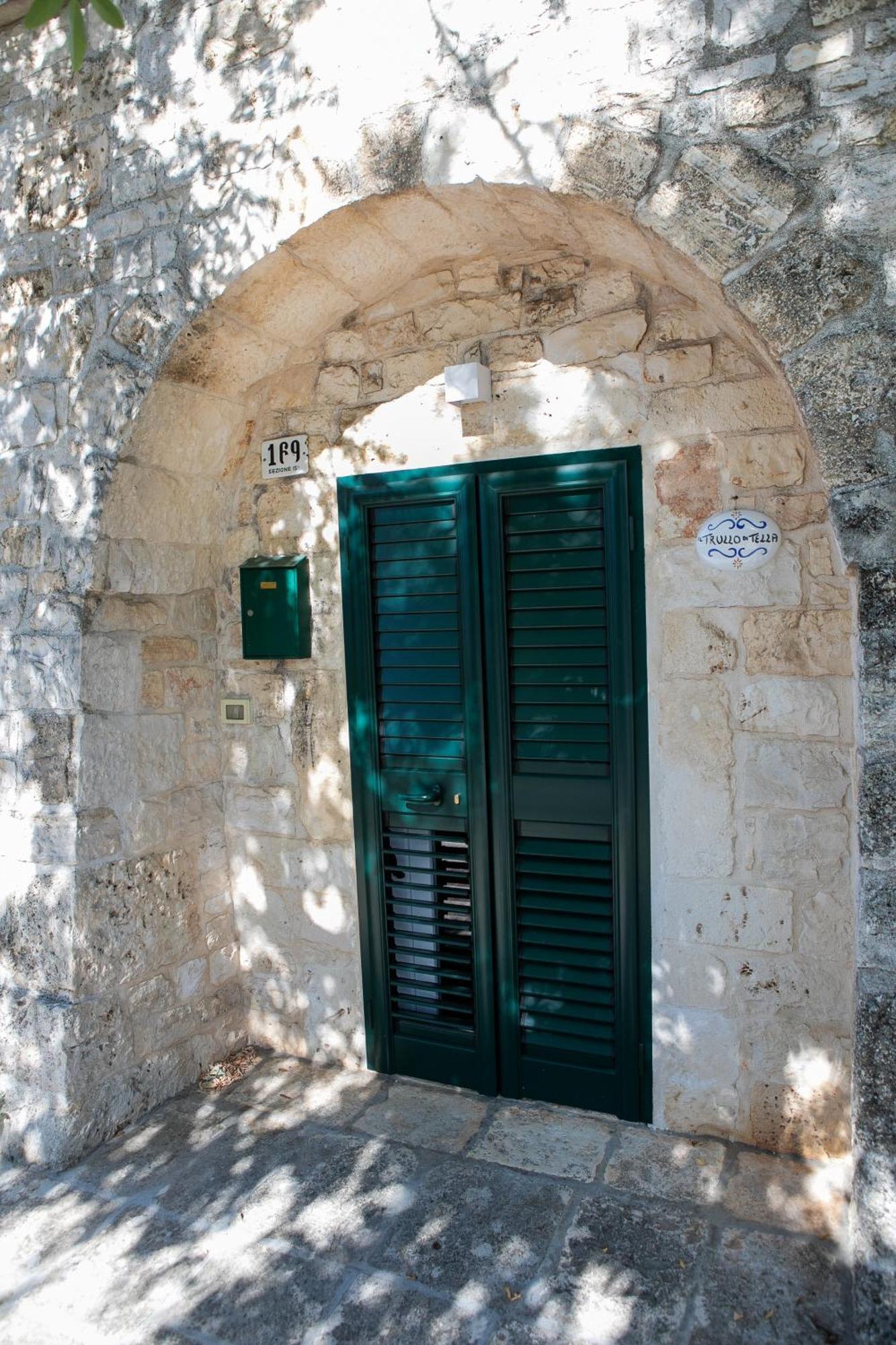 Angolo Di Puglia Locorotondo Exterior photo